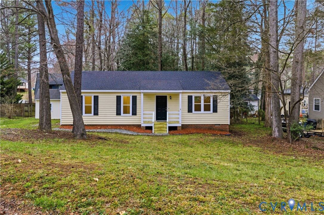 Property Photo:  12312 Beaver Hollow Court  VA 23112 