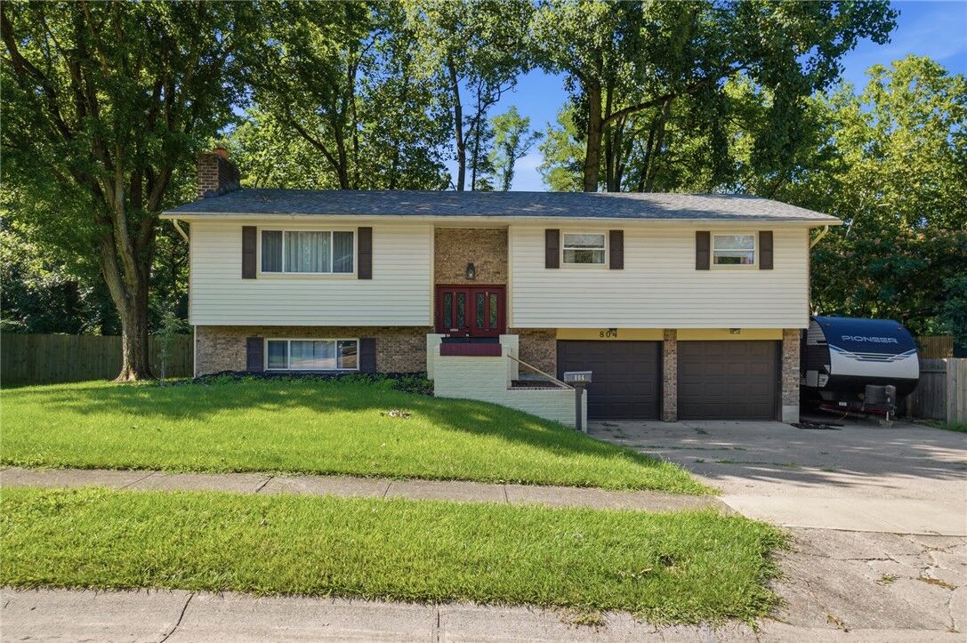 Property Photo: 804 Victoria Drive OH 45005
