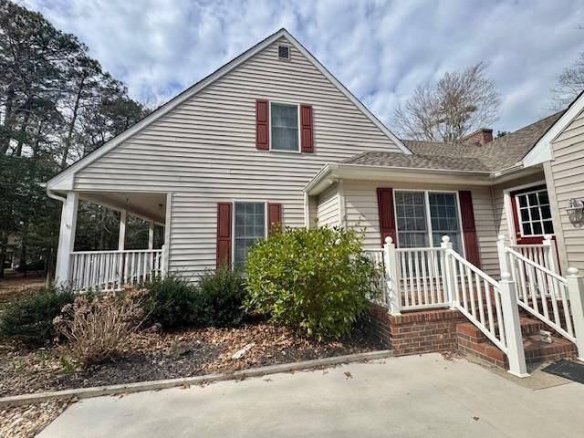 Property Photo: 26032 Colonial Dr VA 23418