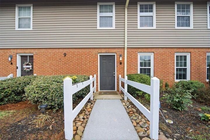 Property Photo:  7750 Roswell Road 9B  GA 30350 