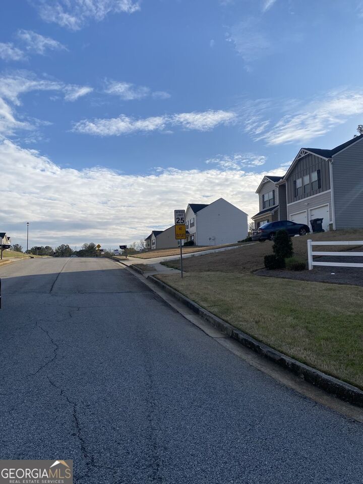 Property Photo: 190 Chapel Heights Way GA 30016