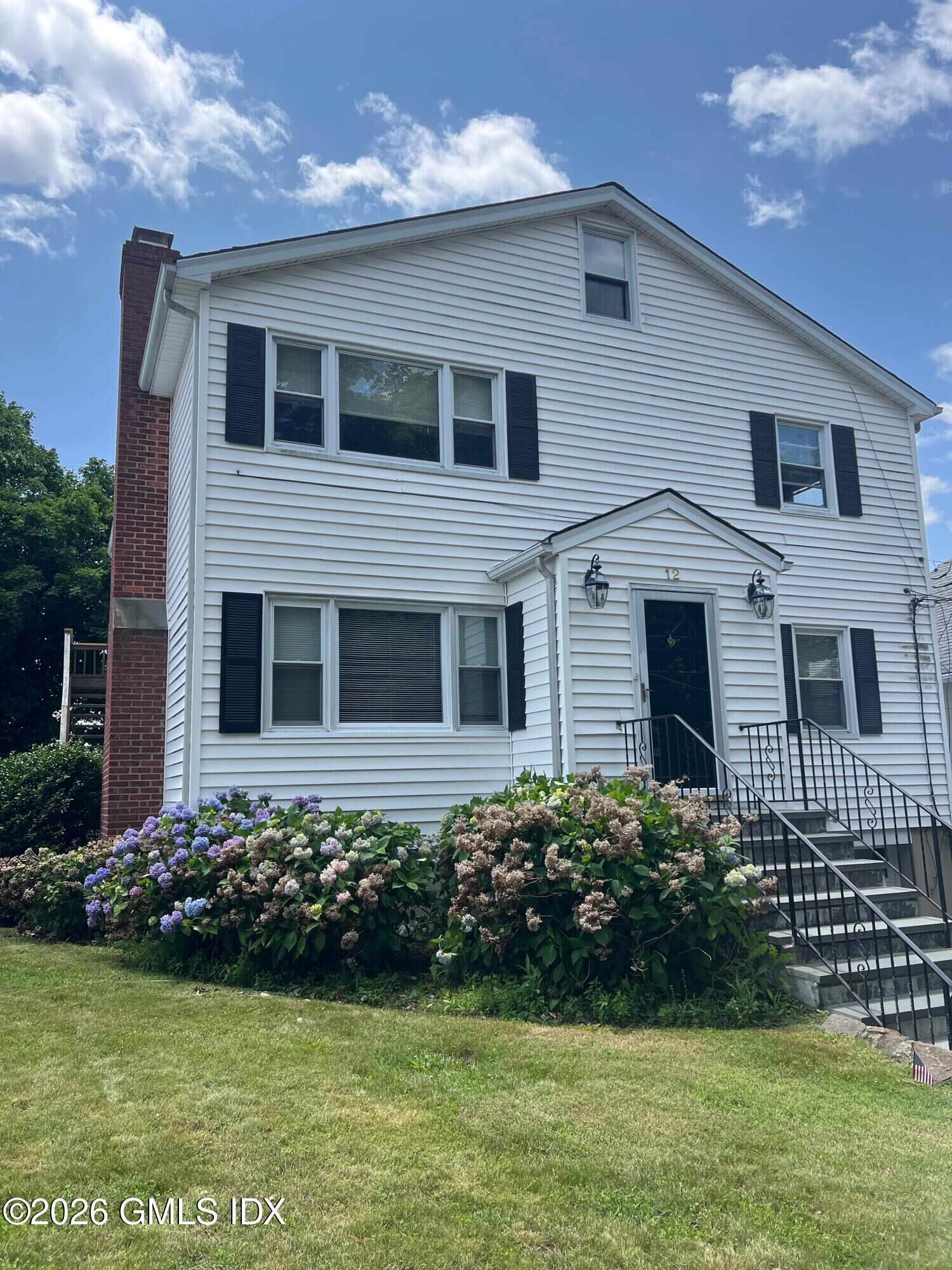 Property Photo:  12 Artic Street 1  CT 06830 