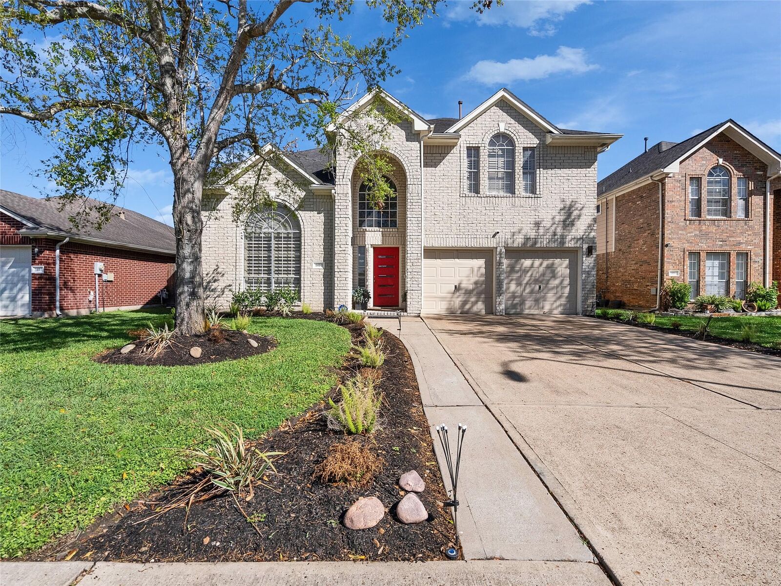 Property Photo: 1410 Noble Glen Drive TX 77545