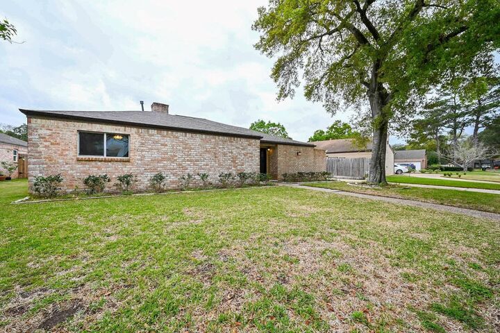 Property Photo:  15723 Creekhaven Drive  TX 77084 
