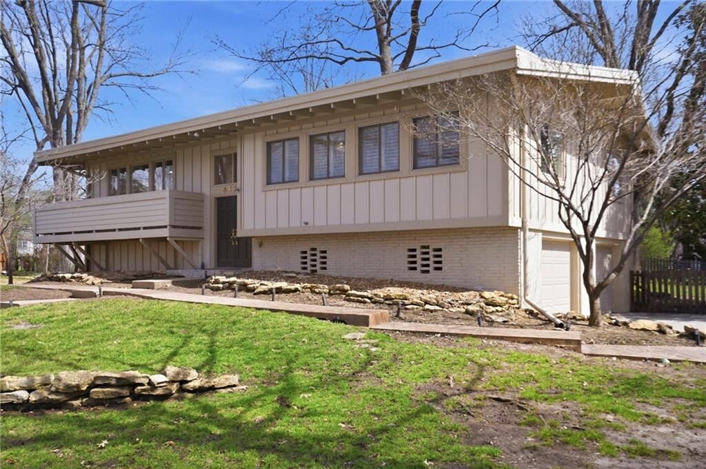Property Photo:  8329 Reinhardt Street  KS 66206 