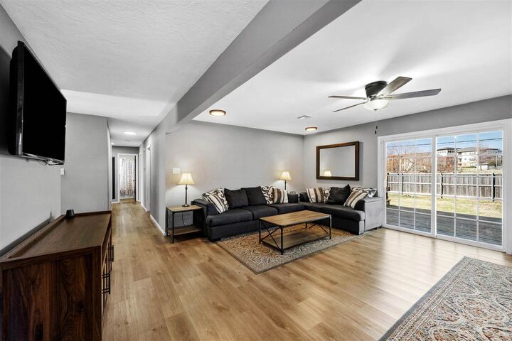 Property Photo:  127 SE Berkshire Way  OK 73501 