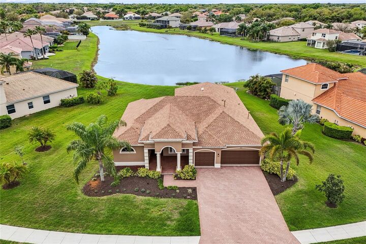 Property Photo:  226 Petrel Trail  FL 34212 