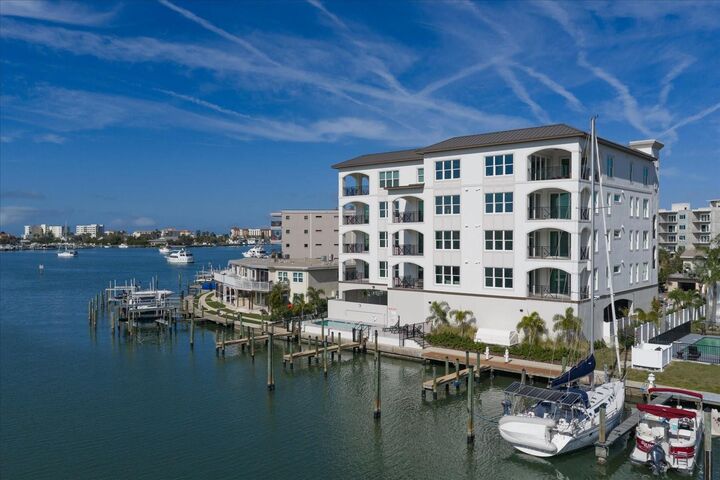 Property Photo:  211 Dolphin Point 201  FL 33767 