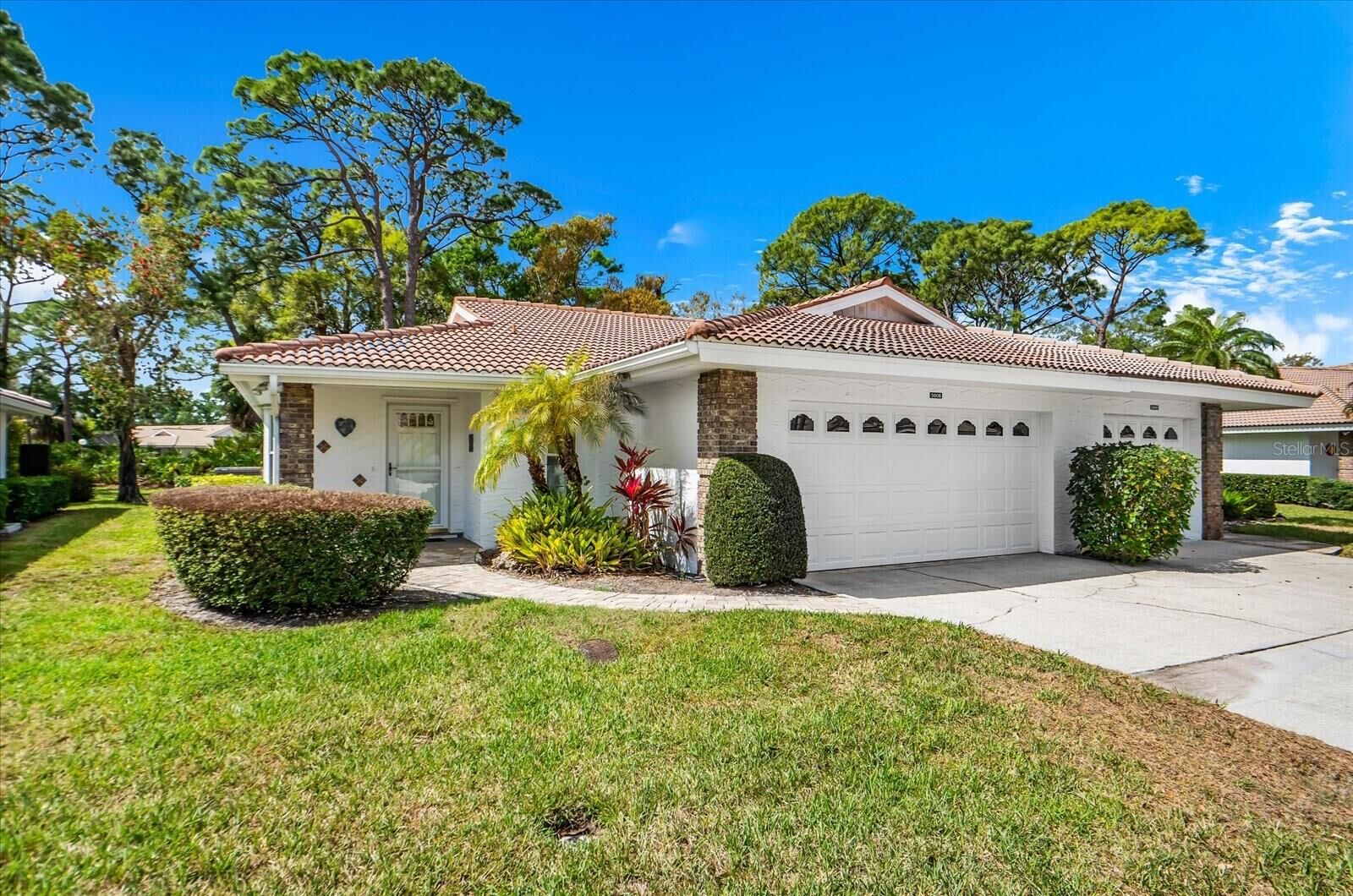 Property Photo: 5608 Garden Lakes Drive FL 34203