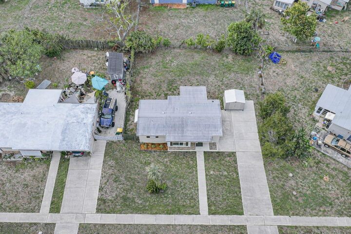 Property Photo:  21035 Glendale Avenue  FL 33952 