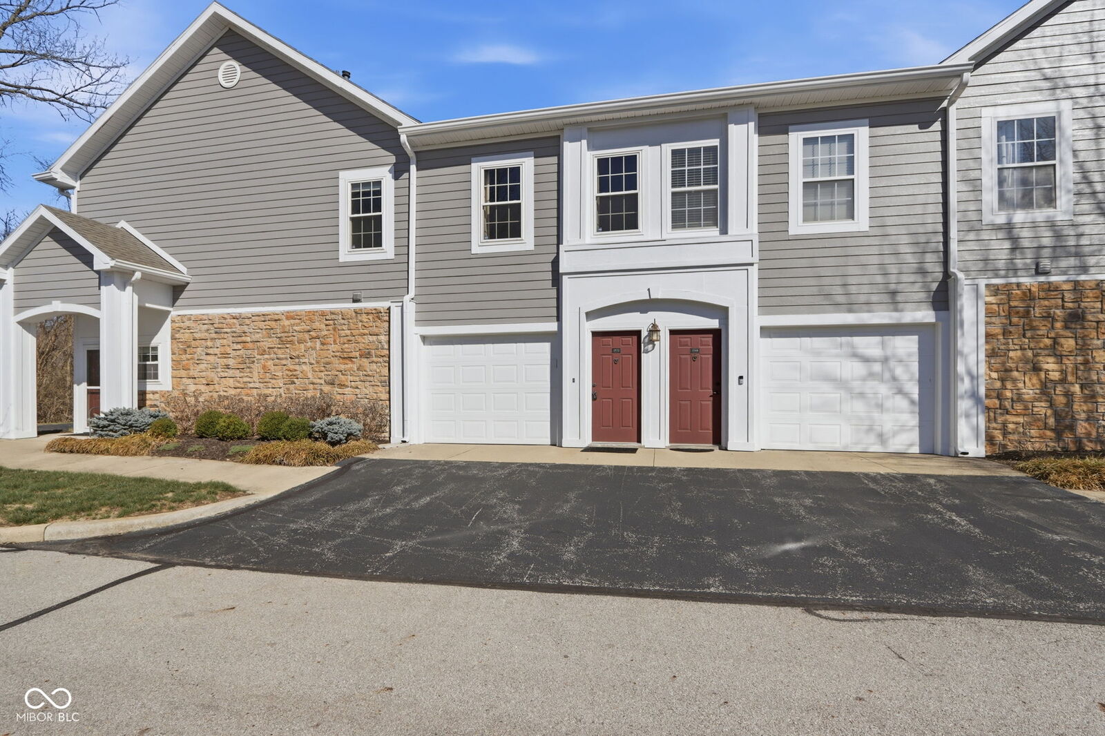 Property Photo:  1232 Shadow Ridge Road  IN 46280 