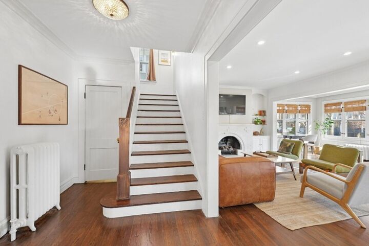 Property Photo:  711 Clinton Avenue  IL 60304 