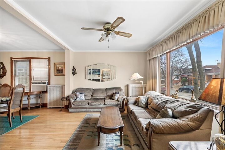 Property Photo:  7925 W Cressett Drive  IL 60707 