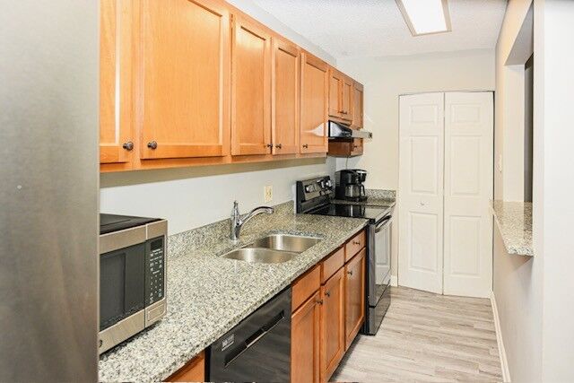 Property Photo:  2028 N Rand Road  IL 60074 