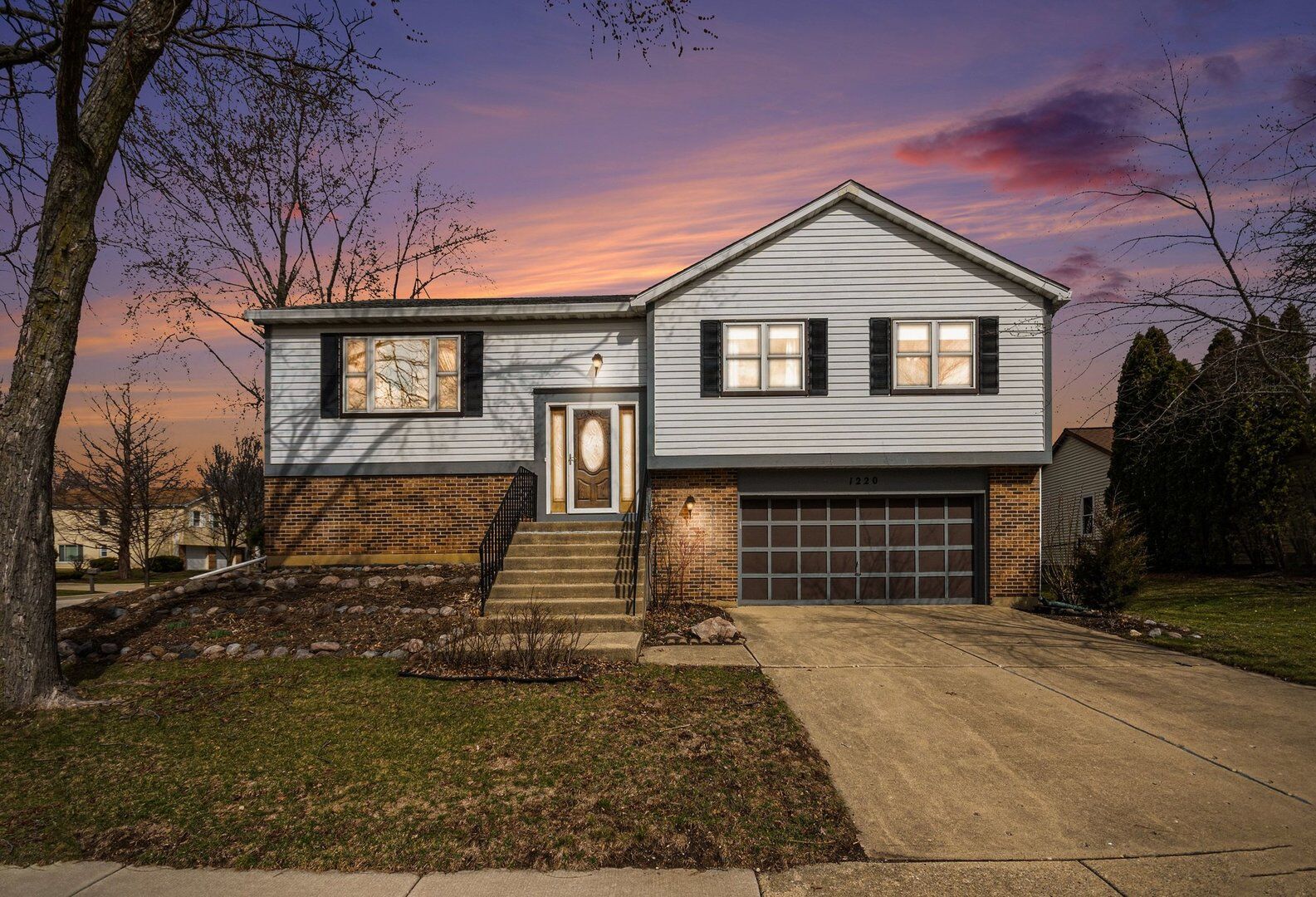 Property Photo:  1220 John Drive  IL 60169 
