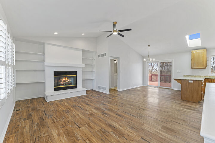 Property Photo: 7302 Hickory IL 60097