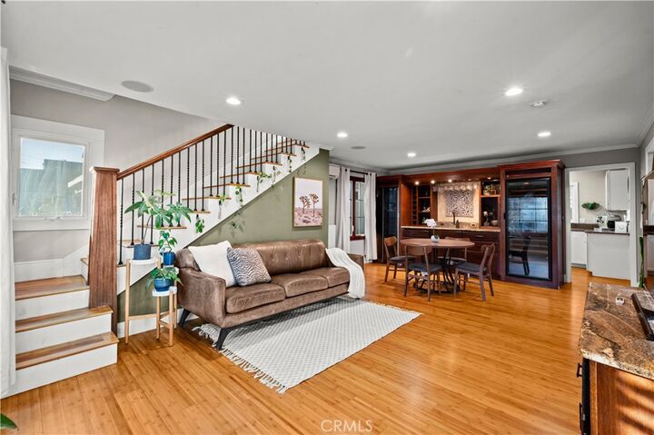 Property Photo:  1929 E 6th Street  CA 90802 