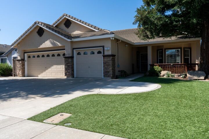 Property Photo:  3877 Pintail Court  CA 95340 