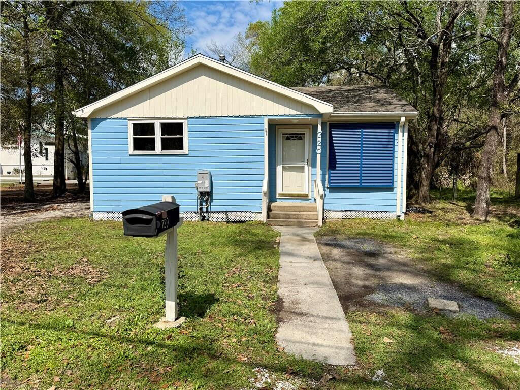 Property Photo:  720 Cousin Street  LA 70458 