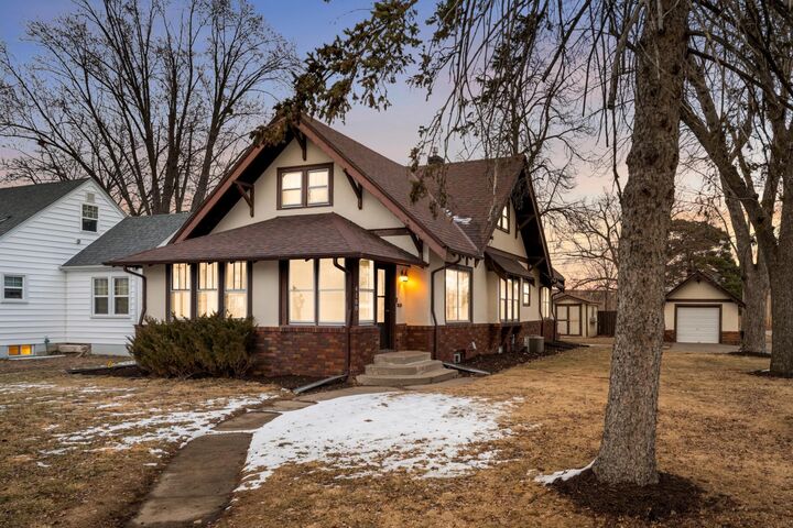 Property Photo:  4100 Vera Cruz Avenue N  MN 55422 