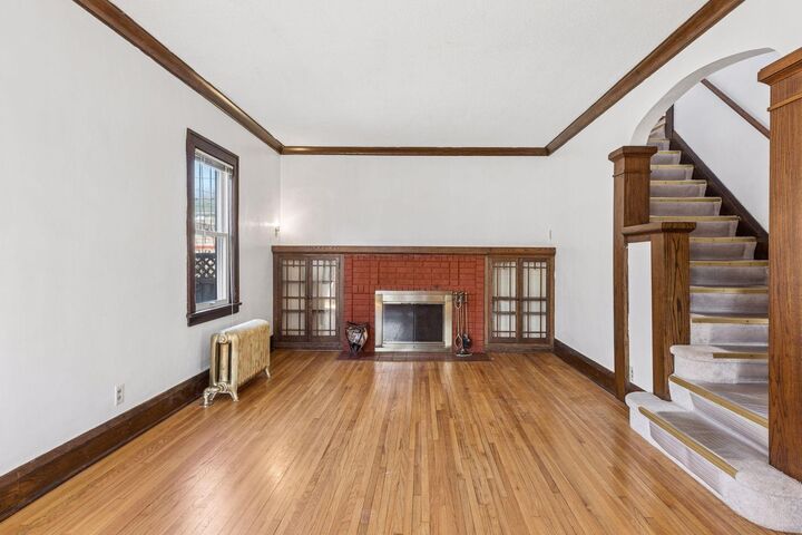 Property Photo:  1447 Sargent Avenue  MN 55105 