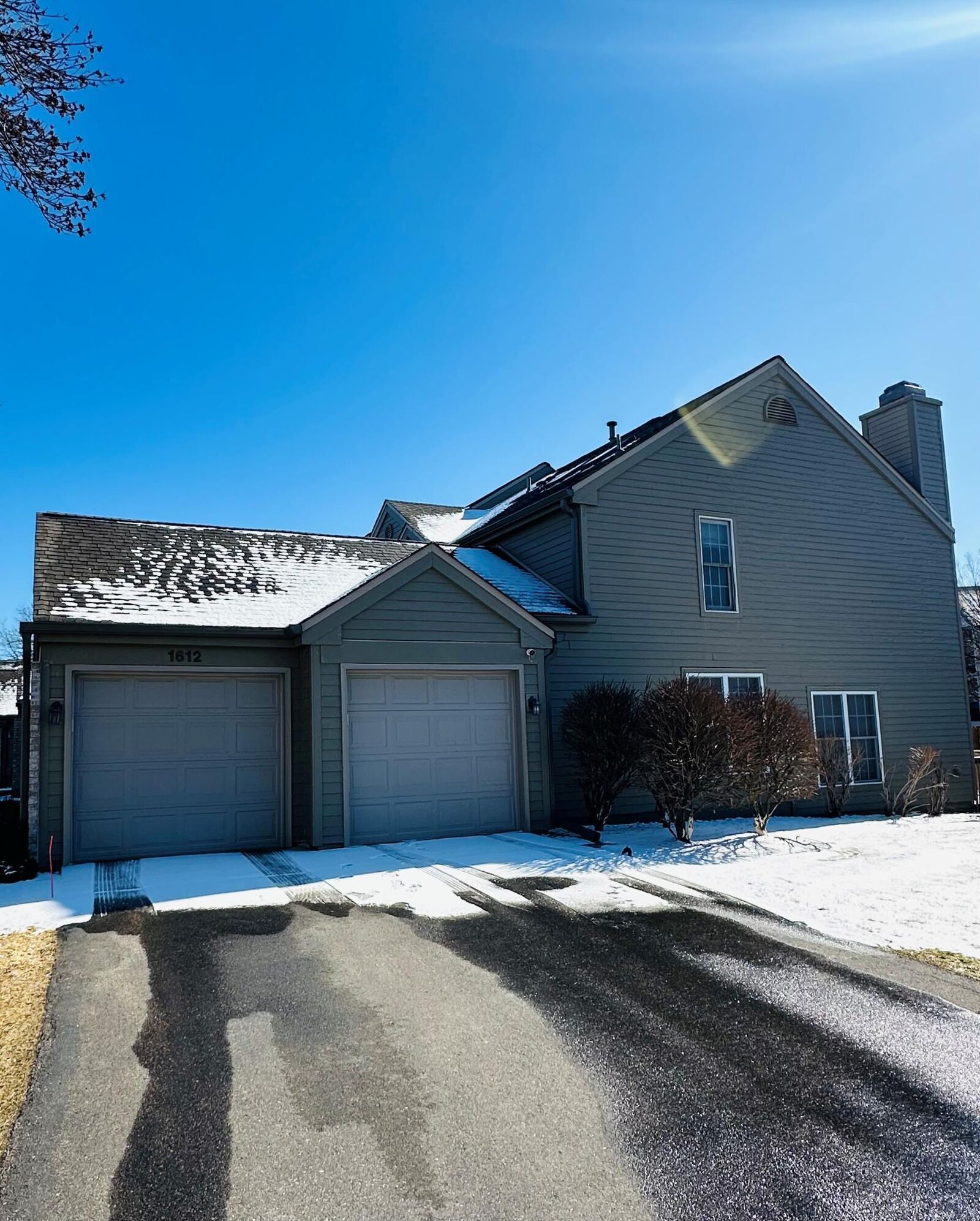Property Photo: 1612 Rose Hill Circle MN 55108