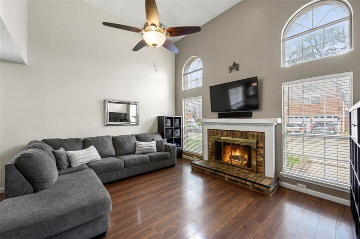 Property Photo:  438 Moonlight Way  TX 75063 