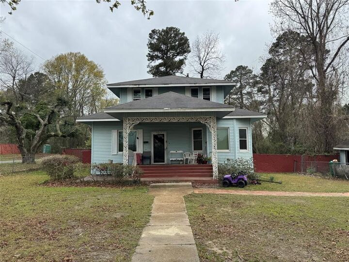 Property Photo: 1715 Fairgrounds Drive LA 71038