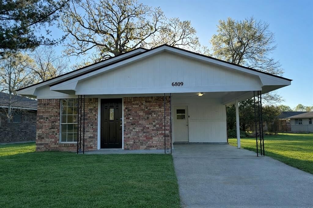 Property Photo: 6809 Broadway Avenue LA 71109