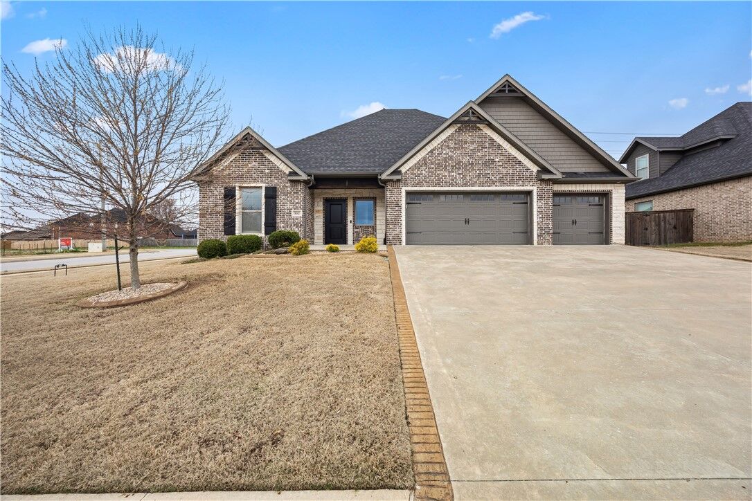 Property Photo: 502 SW Ramsey Lane AR 72712