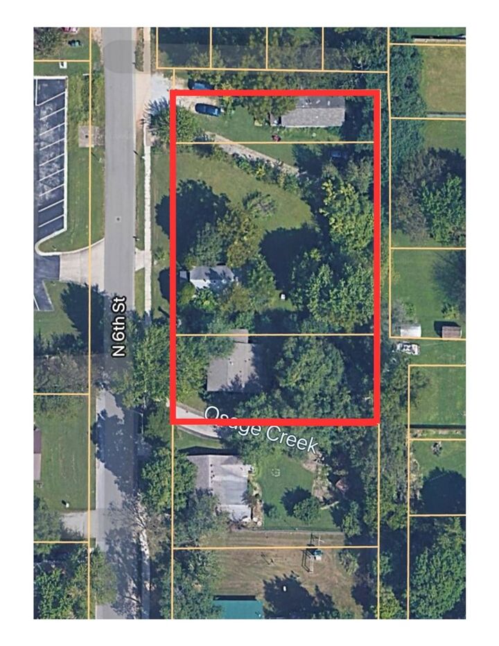 Property Photo:  2605 N 2nd Street  AR 72756 