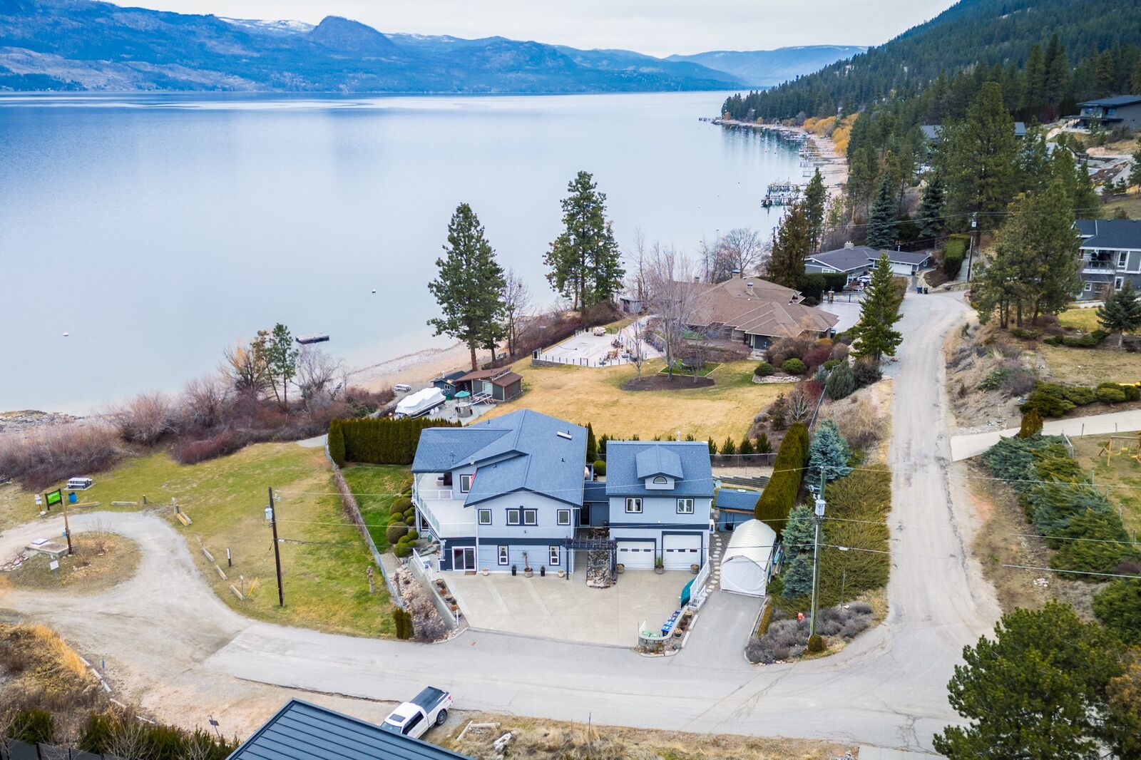 Property Photo:  955 Gable Road  BC V4V 1C3 