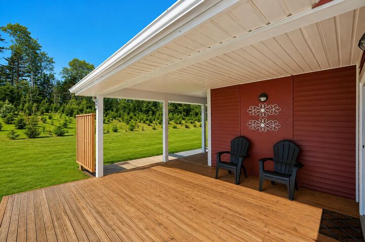 Property Photo: 38-102 Schoolhouse Lane PE C0A 1N0