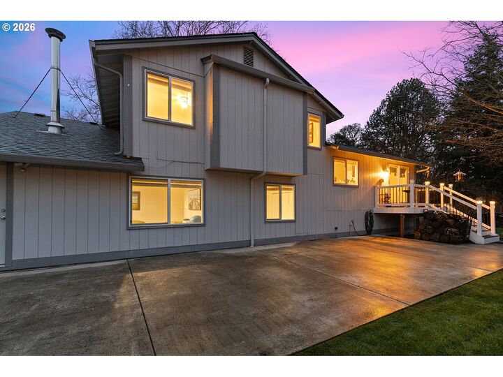 Property Photo: 3402 NE 102nd Ct WA 98662