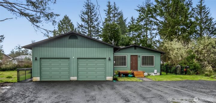Property Photo:  214 S Narwhal Loop SW  WA 98569 