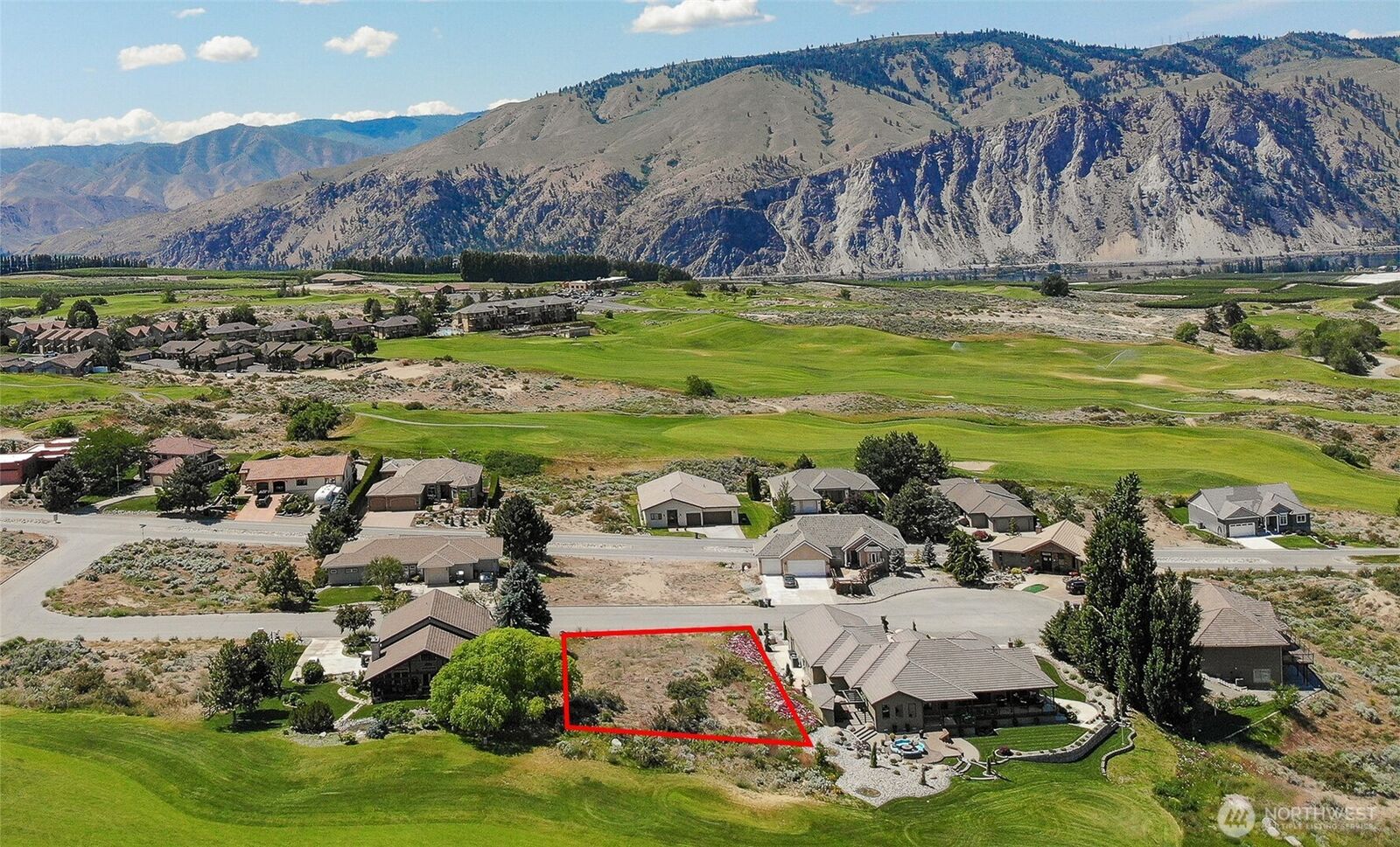 Property Photo:  308  Desert View Place  WA 98843 