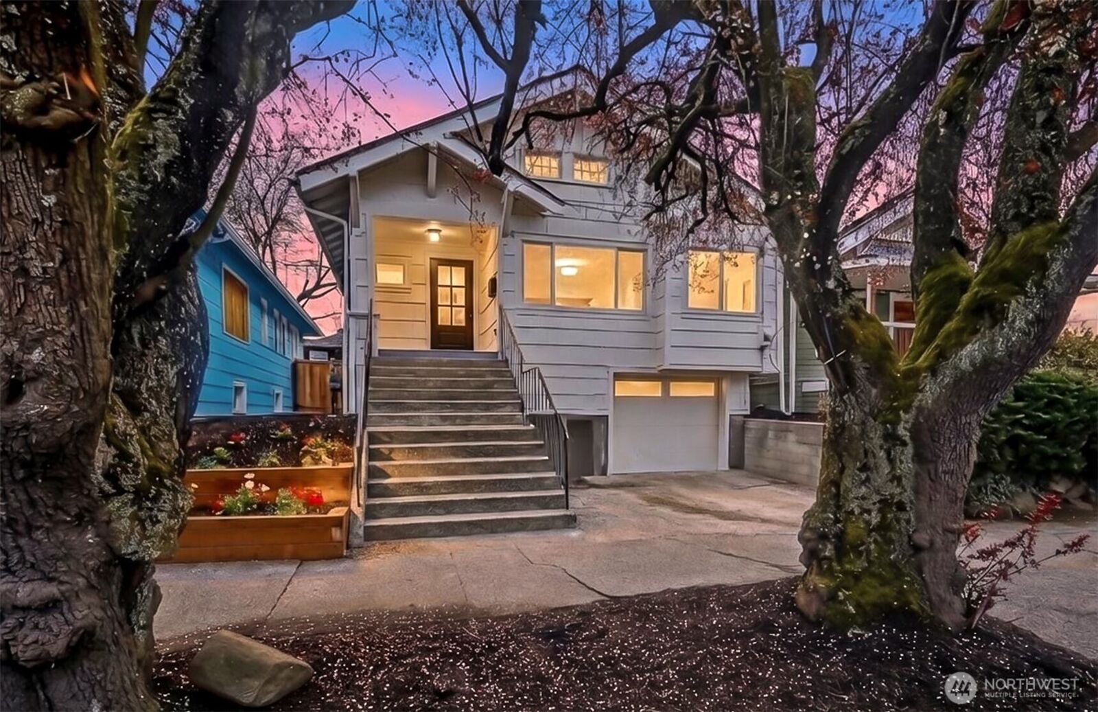 Property Photo:  604 N 44th Street  WA 98103 