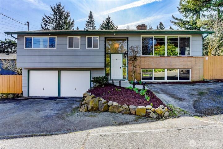 Property Photo: 11242 A Fremont Avenue N WA 98133