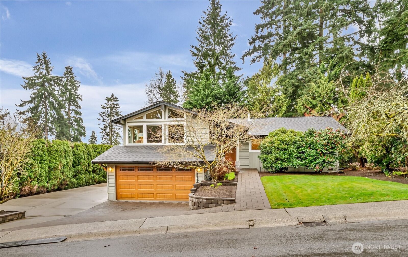 Property Photo:  6439 NE 188th Street  WA 98028 