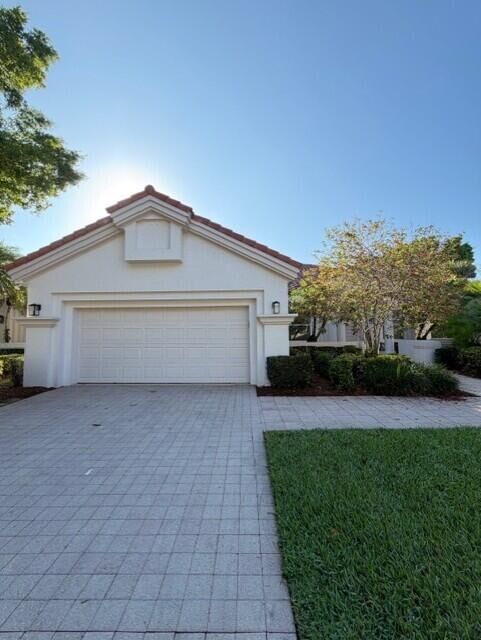 Property Photo:  2690 Oakmont  FL 33332 