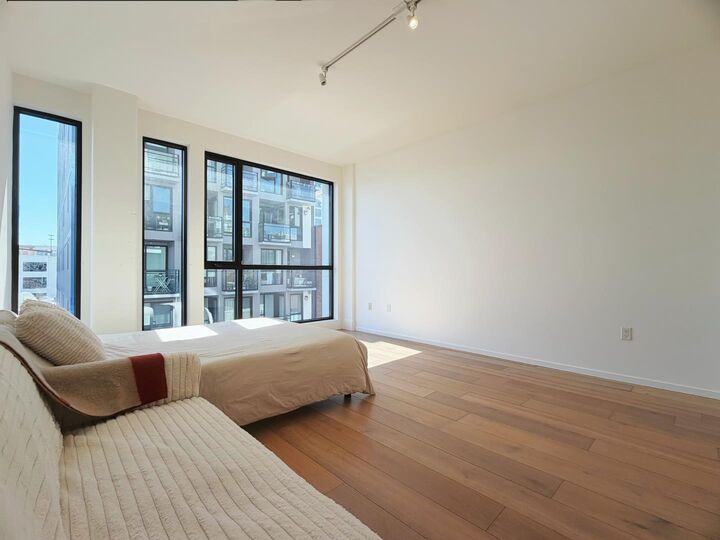 Property Photo:  1433 Bush Street 405  CA 94109 