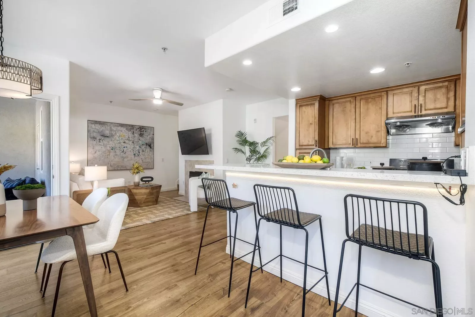 Property Photo:  13009 Evening Creek Dr S 10  CA 92128 