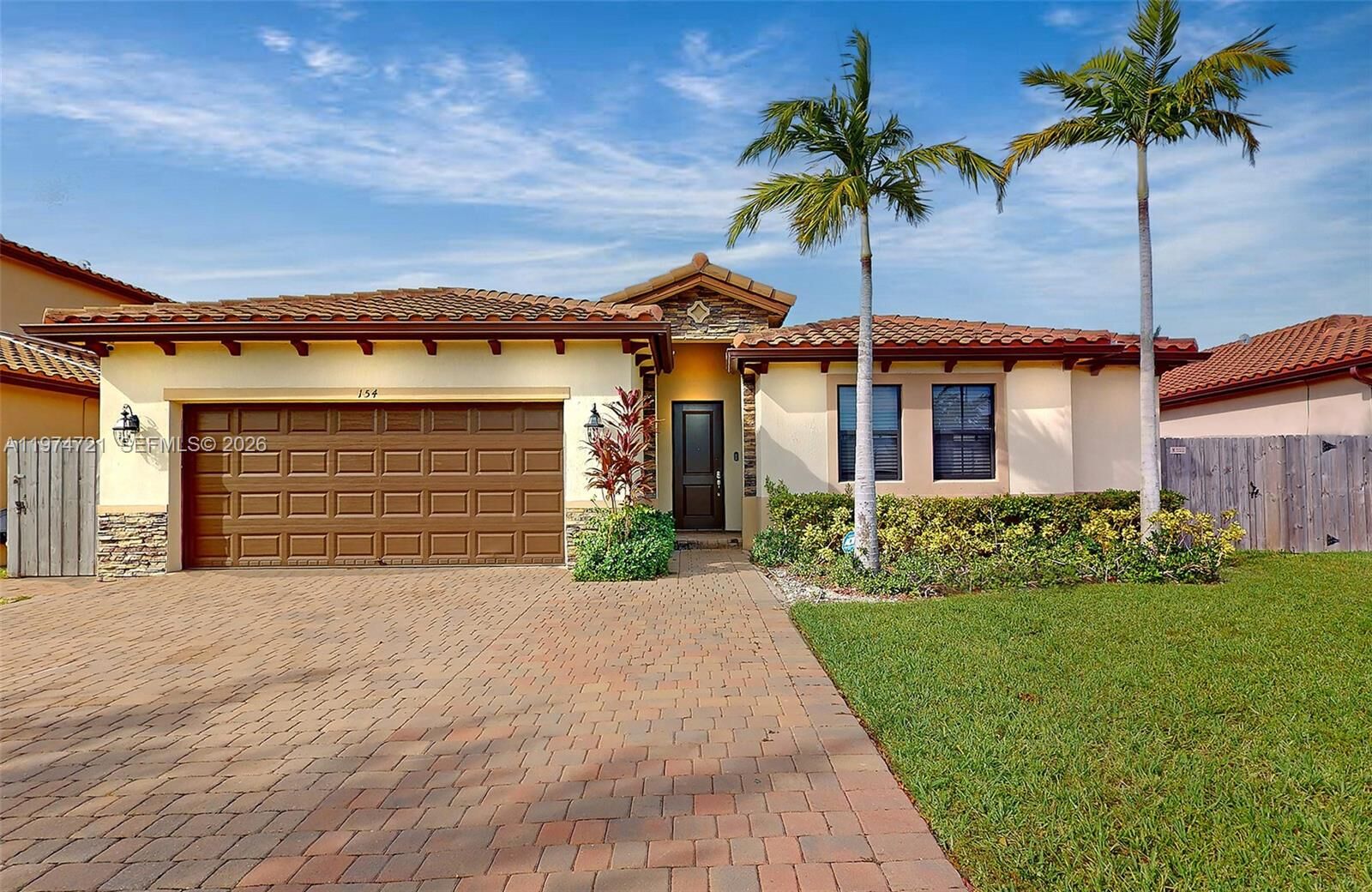 Property Photo:  154 SE 23rd Ter  FL 33033 