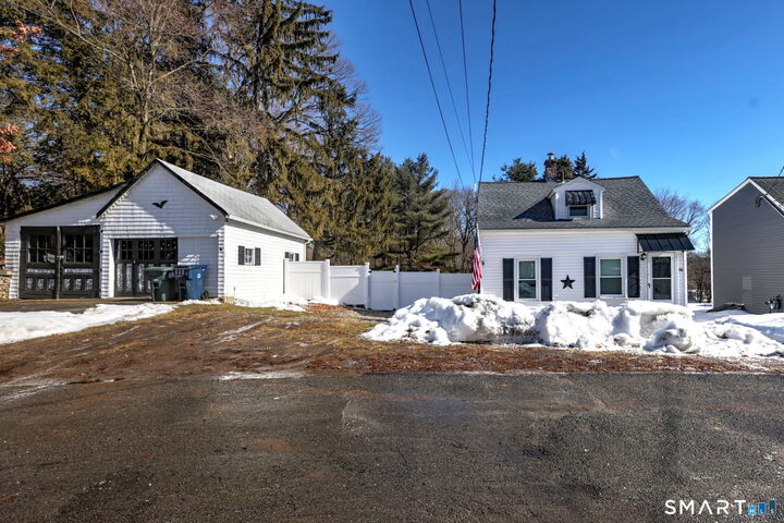 Property Photo:  16 Smith Street  CT 06786 