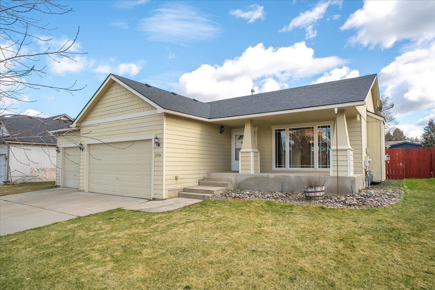 Property Photo: 15304 N Wilson Ct WA 99021