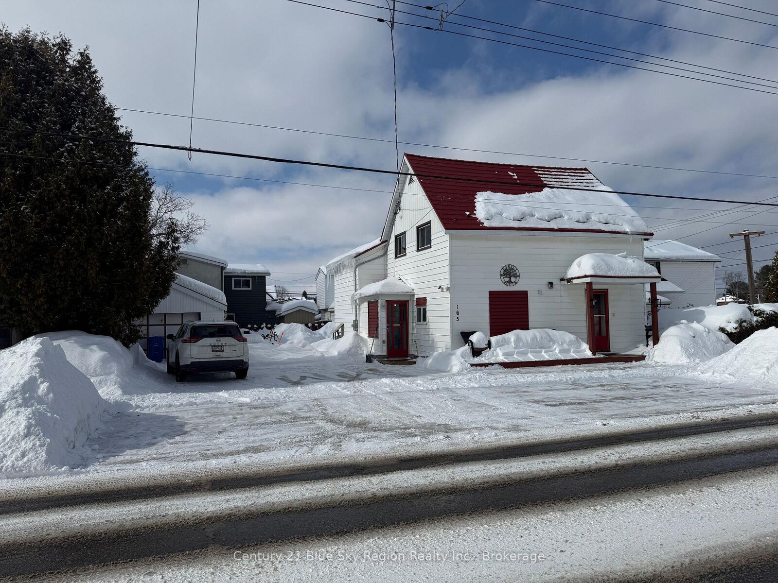 Property Photo:  165 Nipissing Street  ON P2B 1K2 