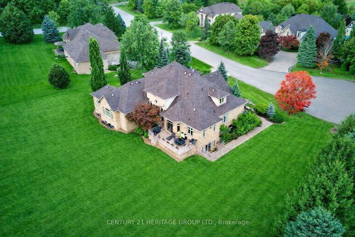 Photo de la propriété: 12 Prince Adam Court ON L7B 1M1