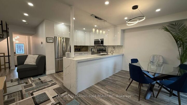 Photo de la propriété: 48 Jays Drive ON L1R 2P6