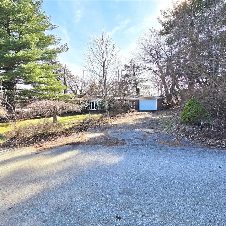 Property Photo:  107 Winfield Ave  PA 15314 
