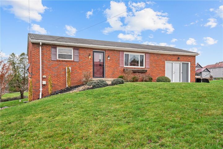 Property Photo:  5 Harris St  PA 15053 